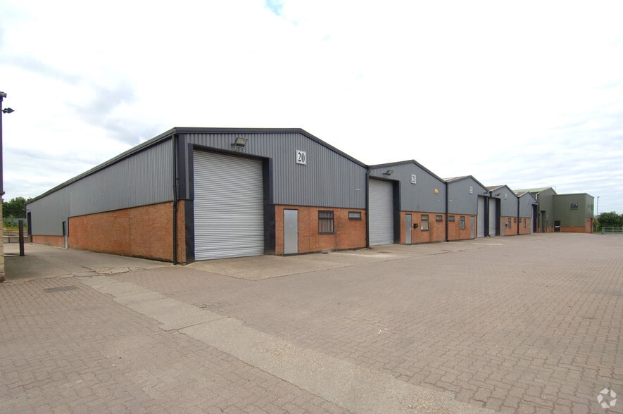 Waterloo Rd, Alcester to rent - Building Photo - Image 3 of 3