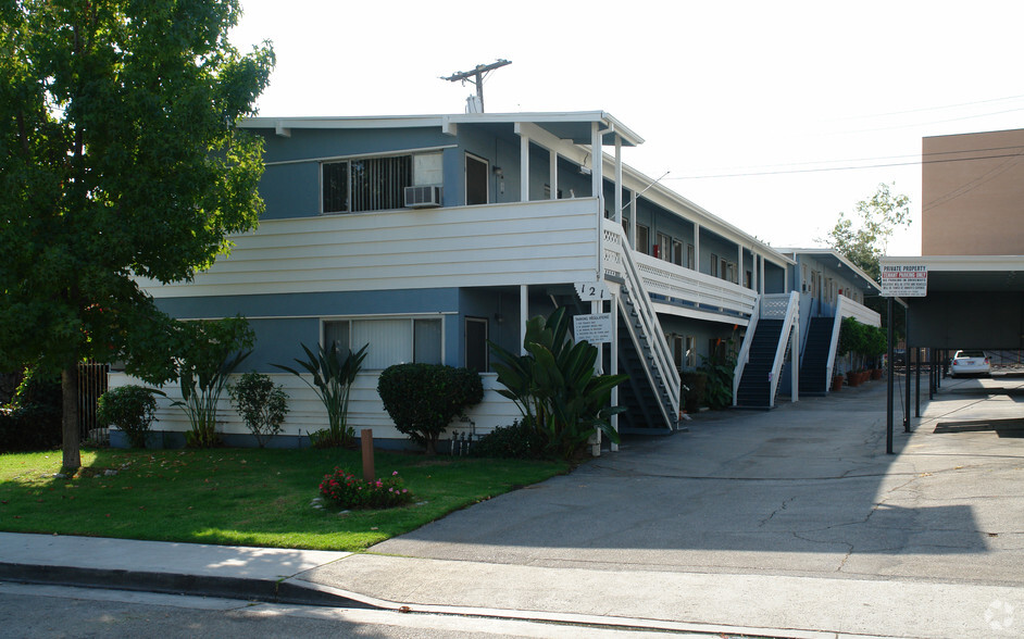 121 Maynard St, Glendale, CA for sale - Primary Photo - Image 1 of 3