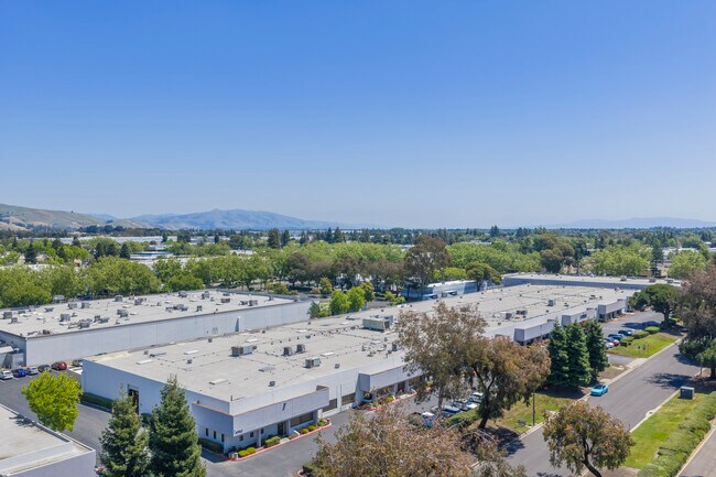More details for 1495-1497 Zephyr Ave, Hayward, CA - Industrial to Rent