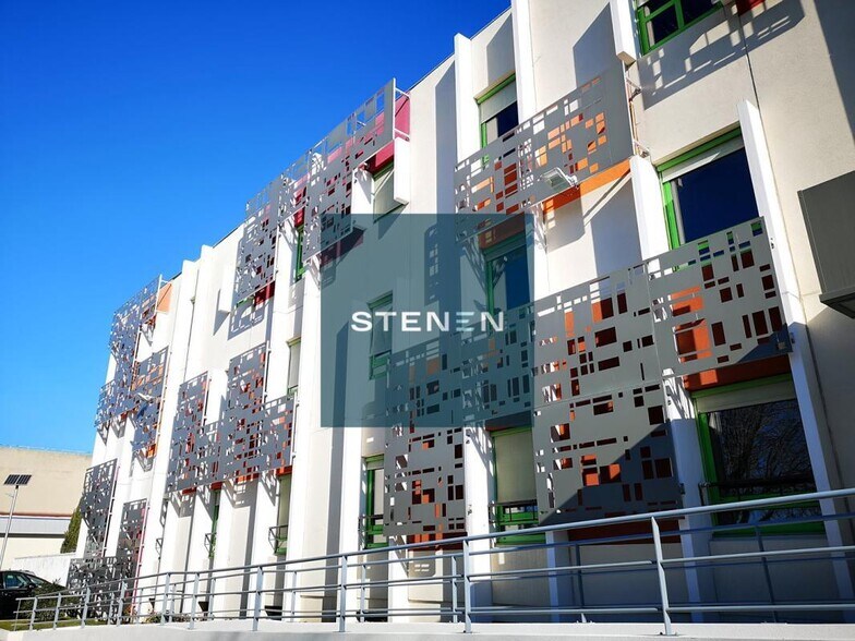 Office in Marseille to rent - Building Photo - Image 1 of 3