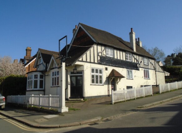 40 Linkfield St, Redhill for sale - Primary Photo - Image 1 of 1