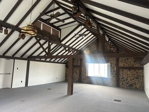 981 Second Street Pike, Richboro, PA to rent Interior Photo- Image 2 of 6