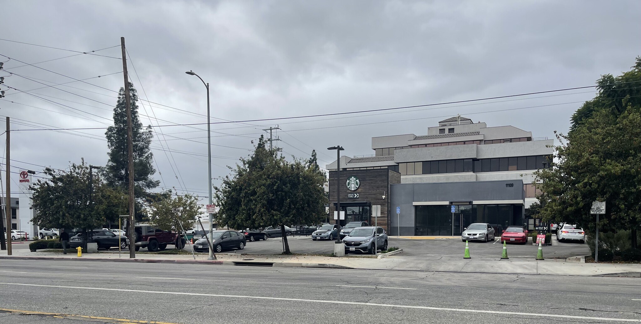 11109 Sepulveda Blvd, Mission Hills, CA for sale Building Photo- Image 1 of 1