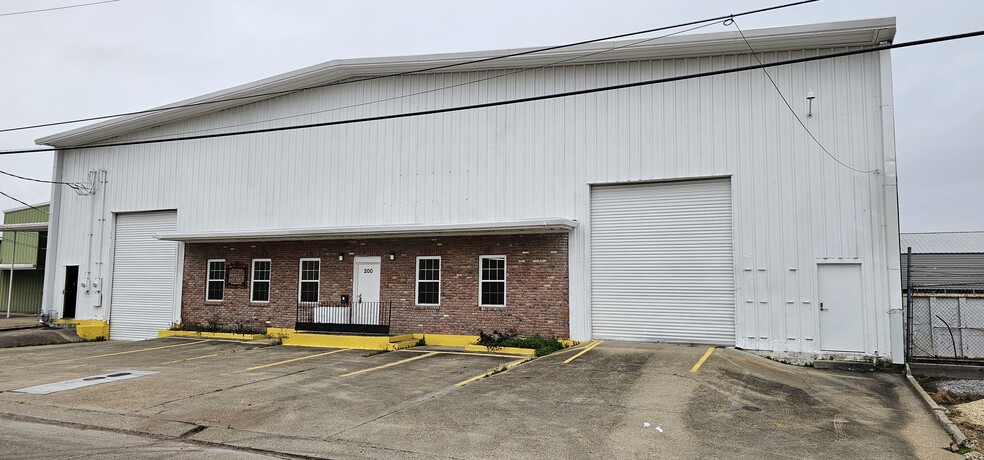 200 Industrial Ave, Jefferson, LA for rent - Building Photo - Image 1 of 35