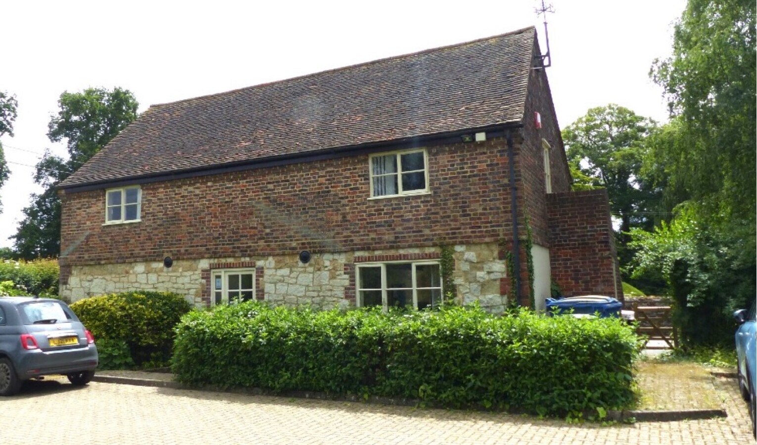 10 Brewer St, Redhill, RH1 4QP UK