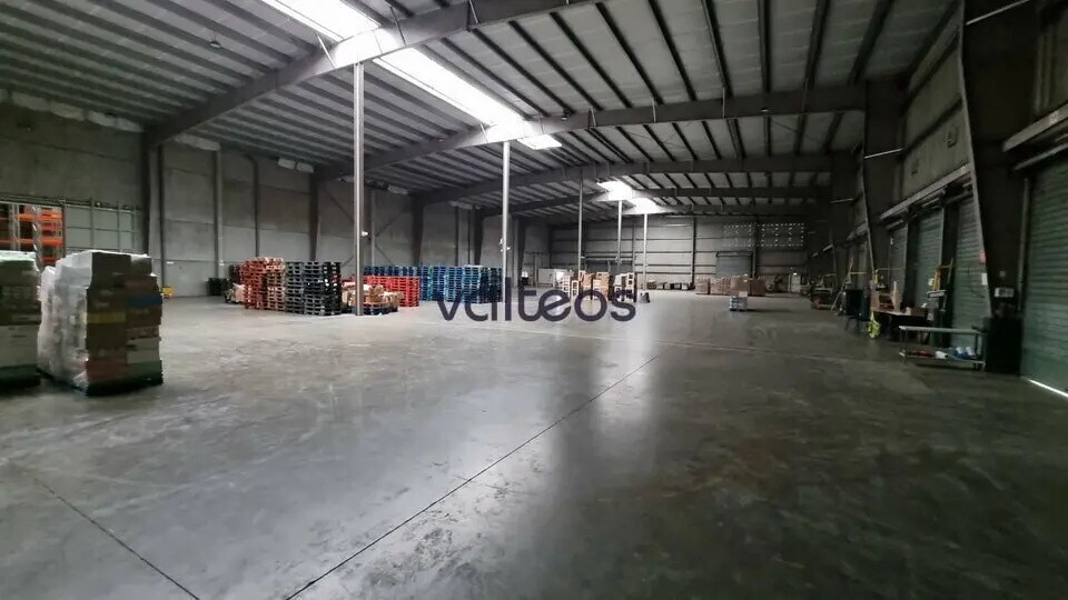 Light Industrial in Bruguières to rent - Interior Photo - Image 3 of 4