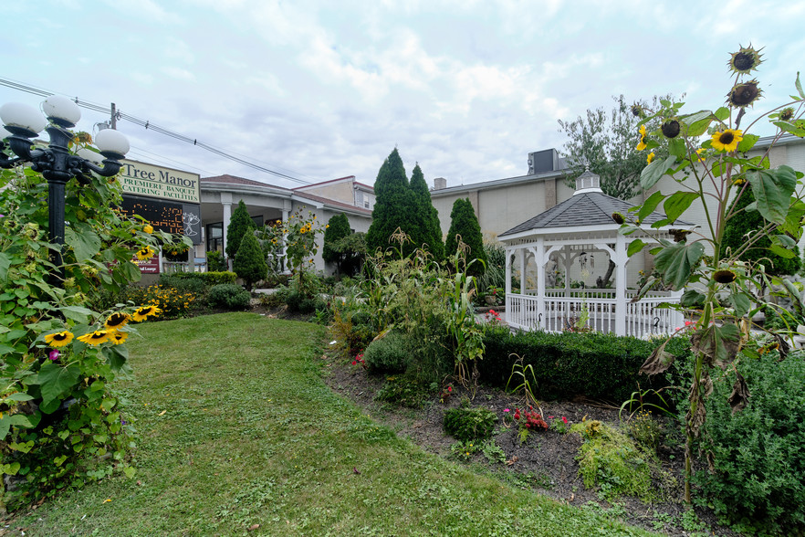 319 E Central Ave, Alpha, NJ for sale - Building Photo - Image 1 of 1