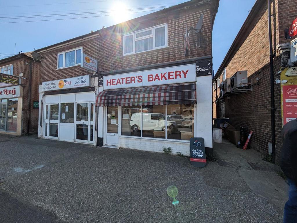 143 Worplesdon Rd, Guildford to rent Building Photo- Image 1 of 7