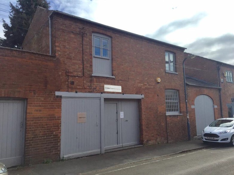 Cross Rd, Leamington Spa for sale - Primary Photo - Image 1 of 1