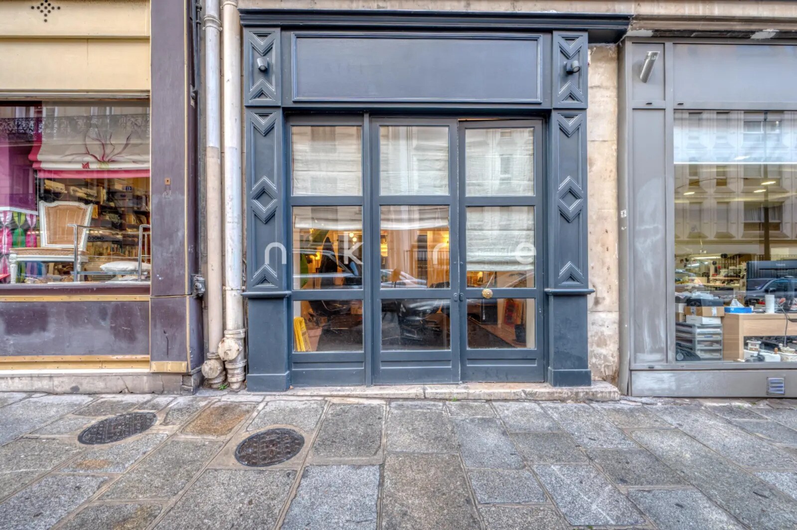 Retail in Paris to rent Building Photo- Image 1 of 14