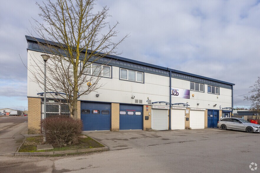 Ely Rd, Waterbeach to rent - Building Photo - Image 2 of 2