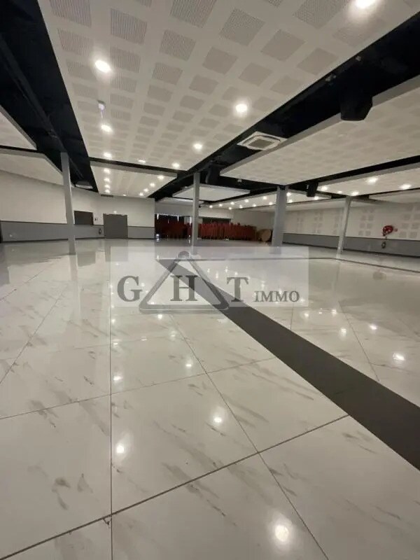 Retail in Champigny-sur-Marne for sale Building Photo- Image 1 of 17