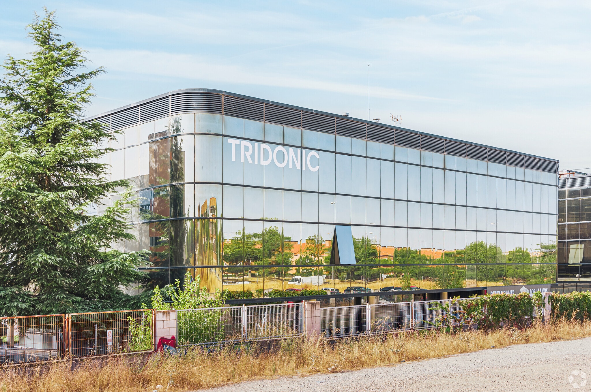 Calle Carpinteros, 8, Villaviciosa de Odón, Madrid to rent Building Photo- Image 1 of 8