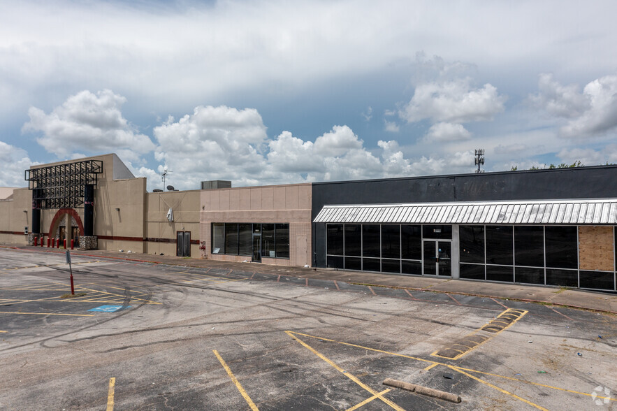 9960 Kleckley Dr, Houston, TX for rent - Building Photo - Image 3 of 6