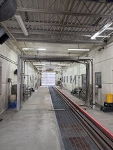 1215 N Rand Rd, Des Plaines, IL to rent Building Photo- Image 2 of 3