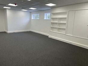 Longford Trading Estate, Manchester to rent Interior Photo- Image 2 of 7