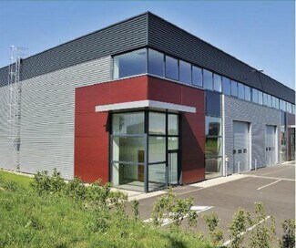 More details for 4 Rue Du Maréchal De Lattre De Tassigny, Élancourt - Light Industrial to Rent