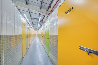 Morton St, Manchester to rent Interior Photo- Image 1 of 21