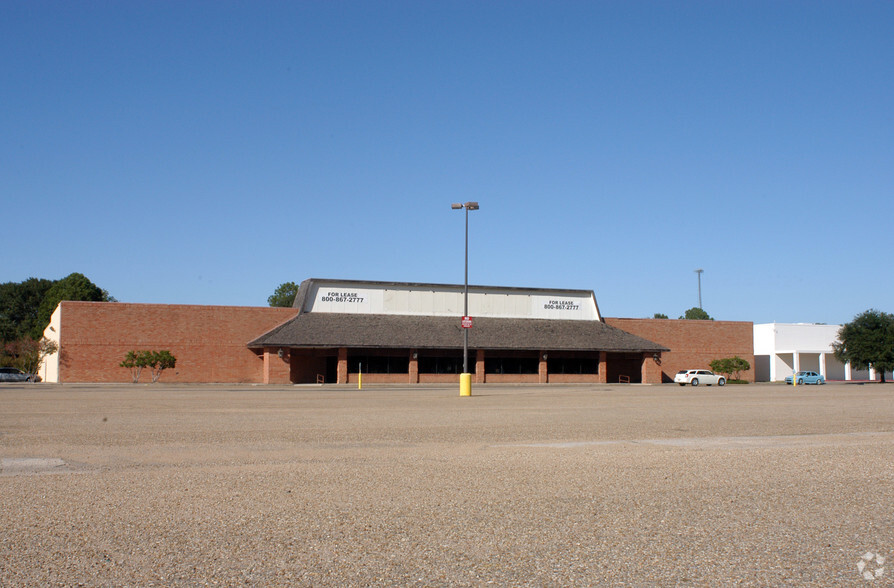 2150-2234 W Laurel Ave, Eunice, LA for rent - Building Photo - Image 1 of 9