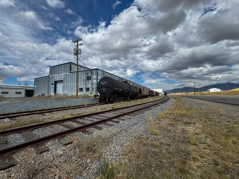 520 Garnet St, Tooele, UT for rent - Building Photo - Image 2 of 17