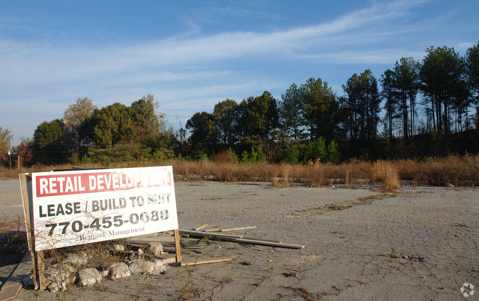 1875 Perry Blvd, Atlanta, GA for sale - Primary Photo - Image 1 of 1