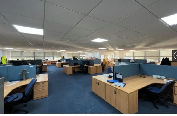 James Watt Ave, East Kilbride to rent - Building Photo - Image 3 of 3