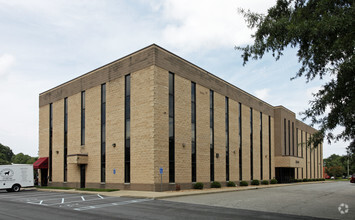 5360 Robin Hood Rd, Norfolk, VA for rent Building Photo- Image 1 of 5