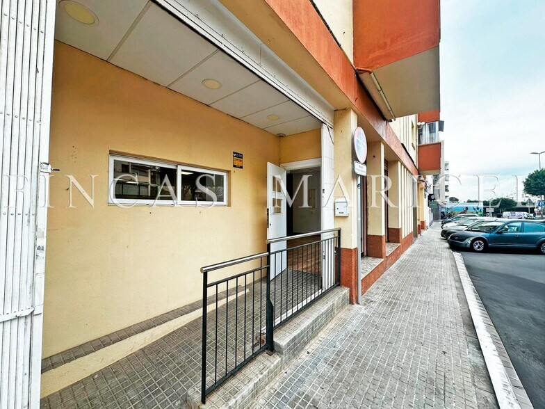 Retail in Sitges, Barcelona to rent - Interior Photo - Image 3 of 3