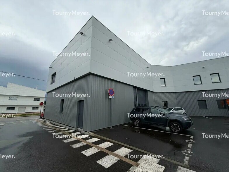 Light Industrial in Mérignac to rent - Building Photo - Image 1 of 7