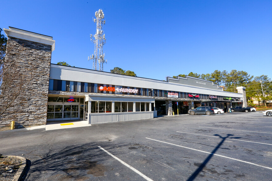 8540 Roswell Rd, Atlanta, GA to rent - Building Photo - Image 3 of 15