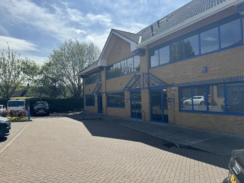 1-3 Rectory Ln, Loughton for sale - Primary Photo - Image 1 of 1