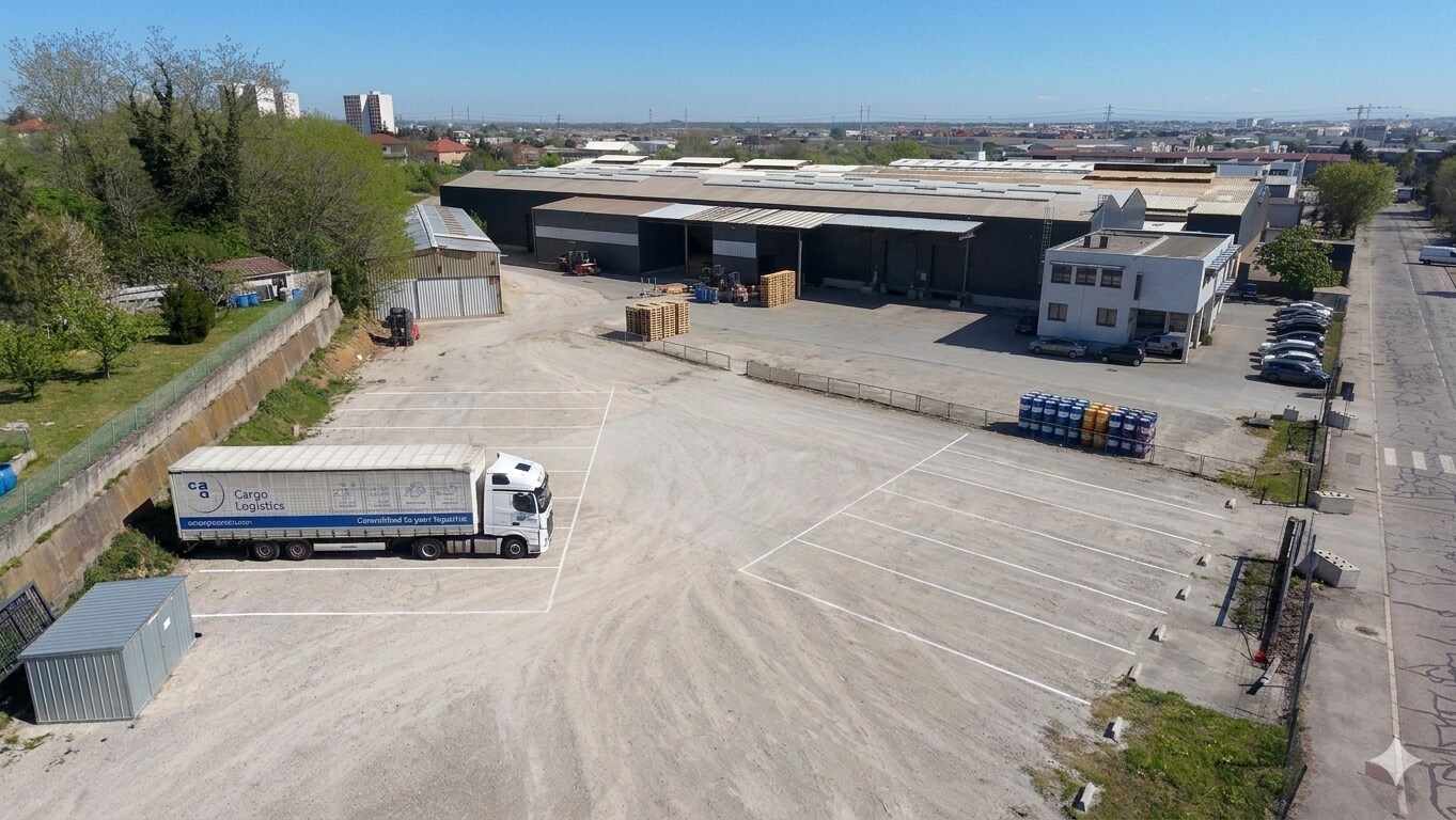 3 Rue Eugène Hénaff, Vénissieux for sale Primary Photo- Image 1 of 10