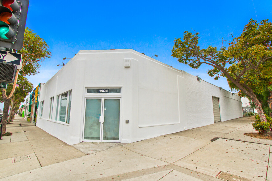 1804 Lincoln Blvd, Santa Monica, CA for sale - Building Photo - Image 1 of 6