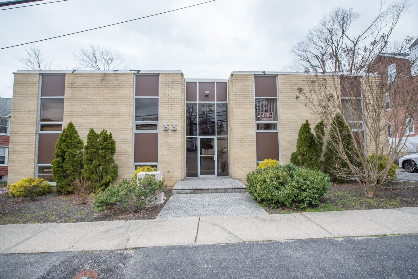 33 E Carver St, Huntington 11743 UK