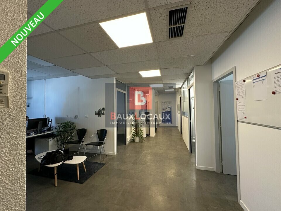 Office in Le Pontet for sale Interior Photo- Image 1 of 9