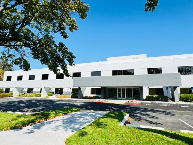 More details for 350 Oakmead Pky, Sunnyvale, CA - Office, Light Industrial to Rent