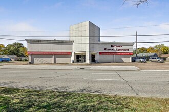 1715 N Alexander Dr, Baytown, TX for sale Building Photo- Image 1 of 1