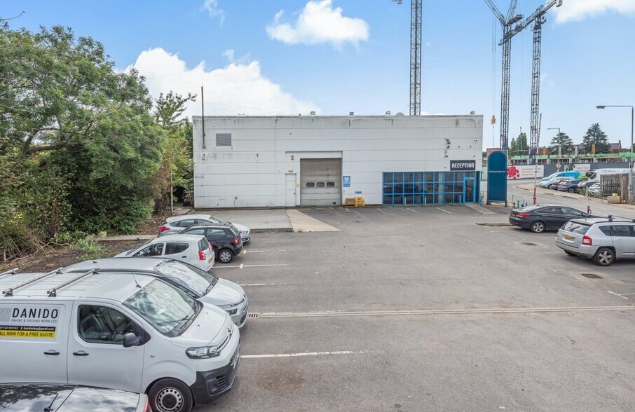 Hyde Estate Rd, London for sale - Primary Photo - Image 1 of 1