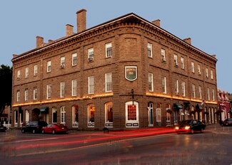 More details for 111 St Lawrence St, Merrickville, ON - Hospitality for Sale