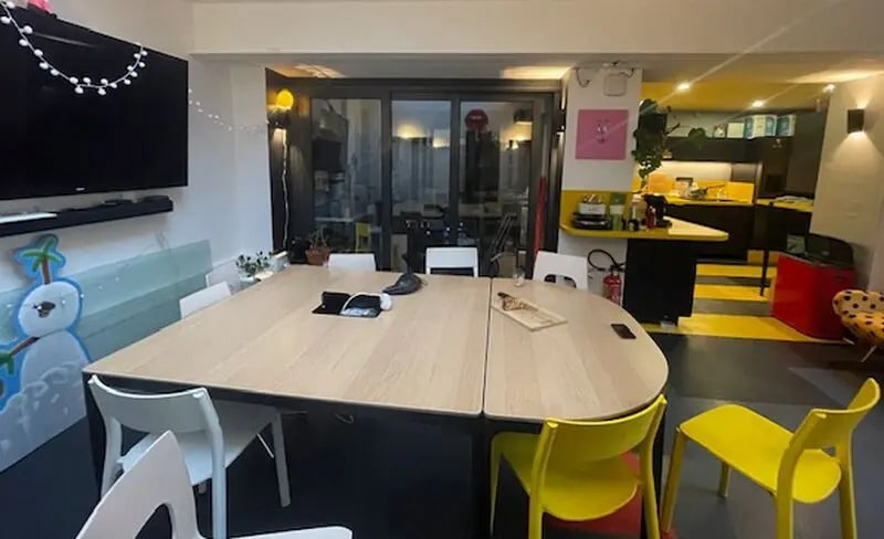 Office in Paris for sale Building Photo- Image 1 of 25