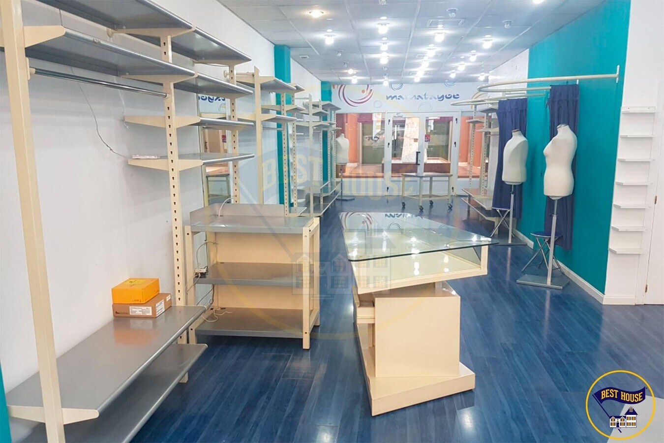 Cuenca, CUE 16003 -  -  - Interior Photo - Image 2 of 7