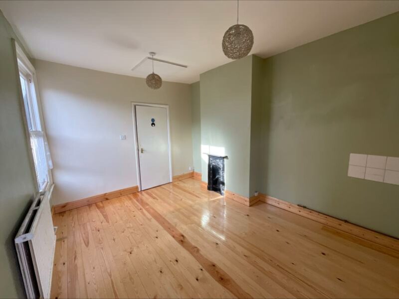 26 West Para, Lincoln to rent Interior Photo- Image 1 of 5