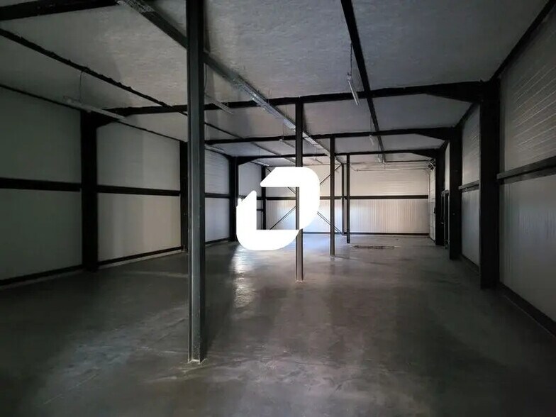 Light Industrial in Gradignan to rent - Interior Photo - Image 3 of 7