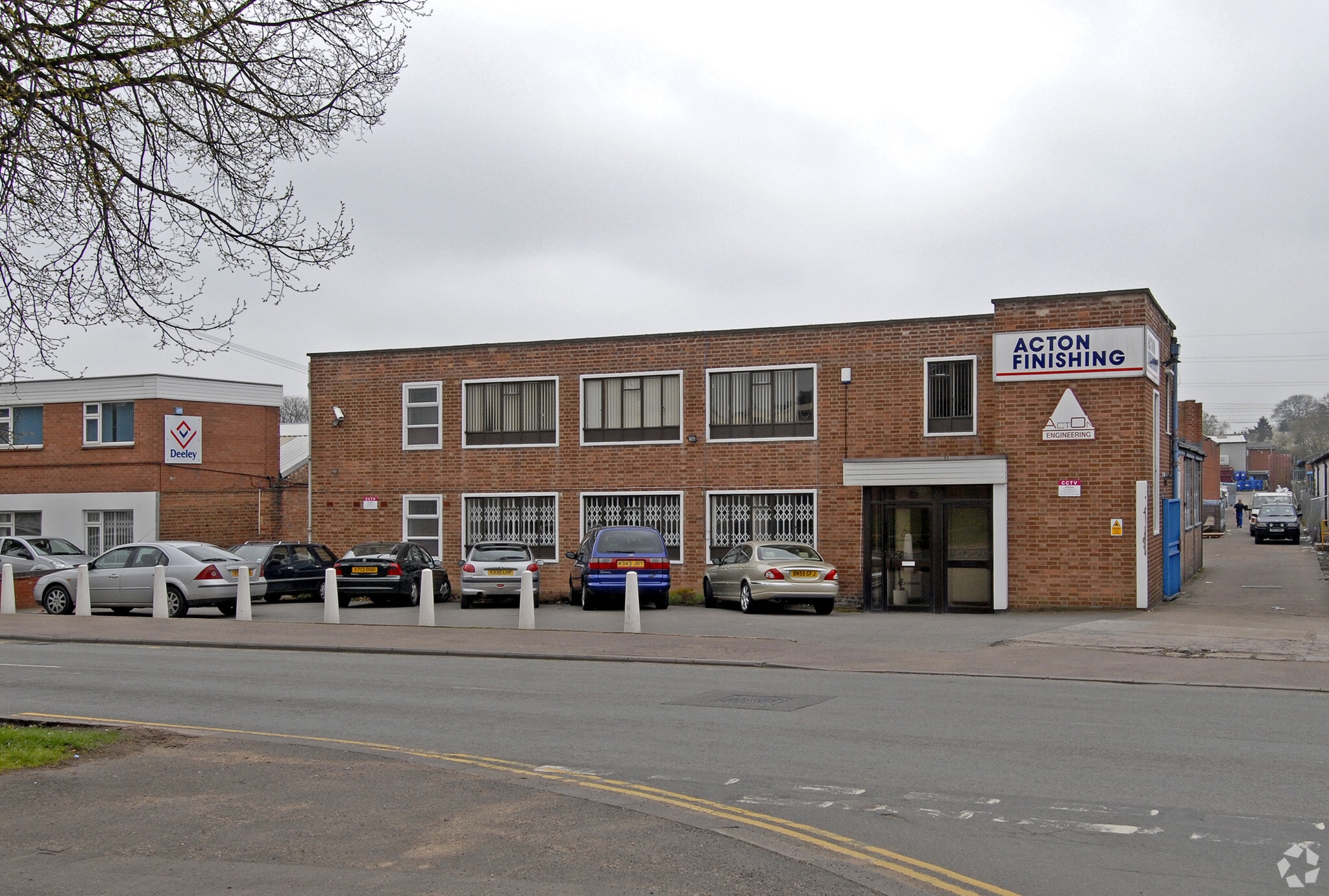 213 Torrington Av, Coventry to rent Primary Photo- Image 1 of 2