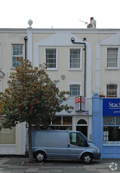 296-298 Ewell Rd, Surbiton to rent - Primary Photo - Image 1 of 2