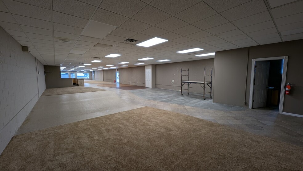 211 N Dixie Way, South Bend, IN for sale - Building Photo - Image 3 of 15