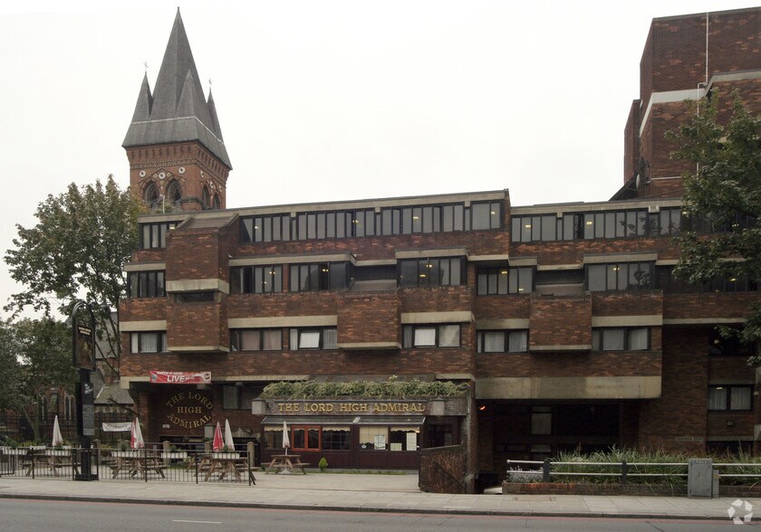 43 Vauxhall Bridge Rd, London for sale - Primary Photo - Image 1 of 1