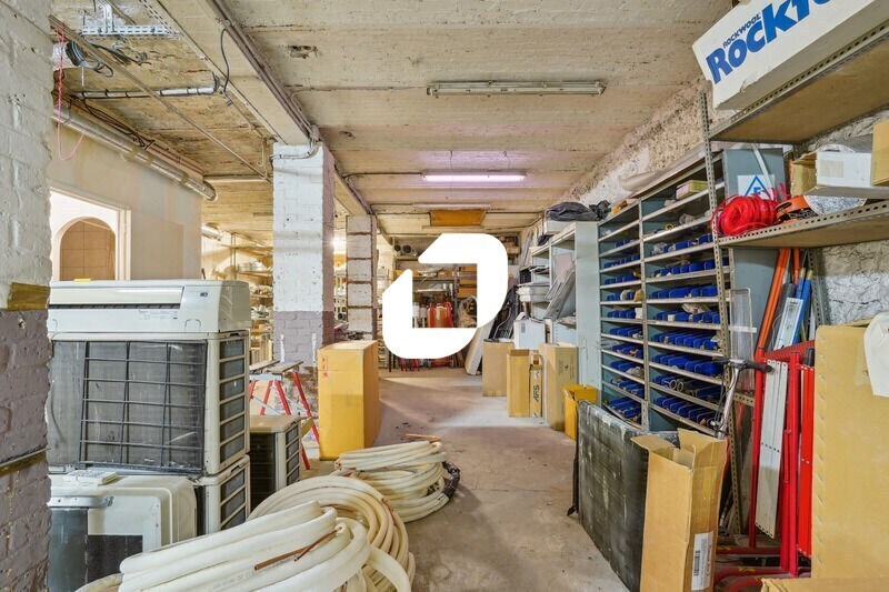 Office in Paris for sale - Interior Photo - Image 3 of 19