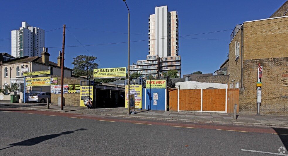 2A Griffin Rd, London for sale - Primary Photo - Image 1 of 1