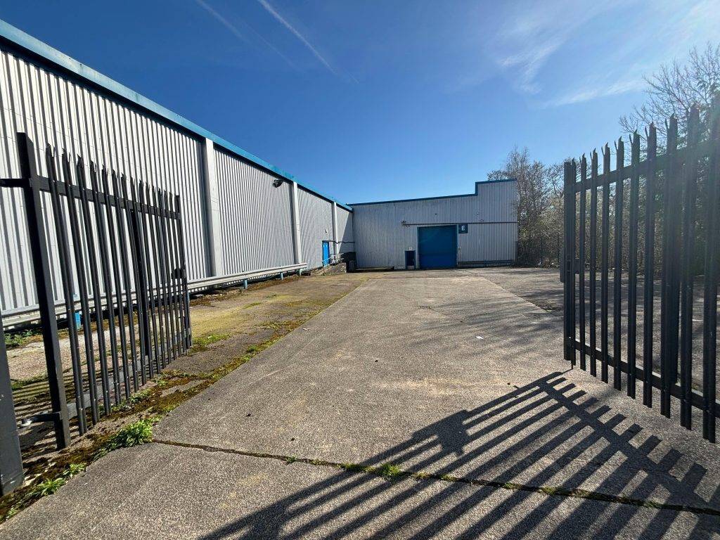 Pantglas Industrial Estate, Caerphilly for sale Primary Photo- Image 1 of 1